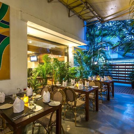 Hotel Park Central Koregaon Park Pune Extérieur photo