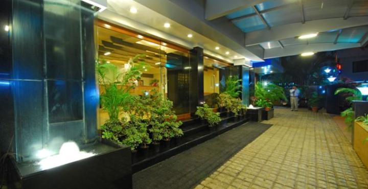 Hotel Park Central Koregaon Park Pune Extérieur photo