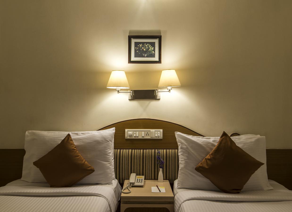 Hotel Park Central Koregaon Park Pune Extérieur photo