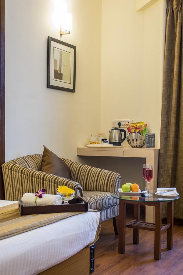 Hotel Park Central Koregaon Park Pune Extérieur photo