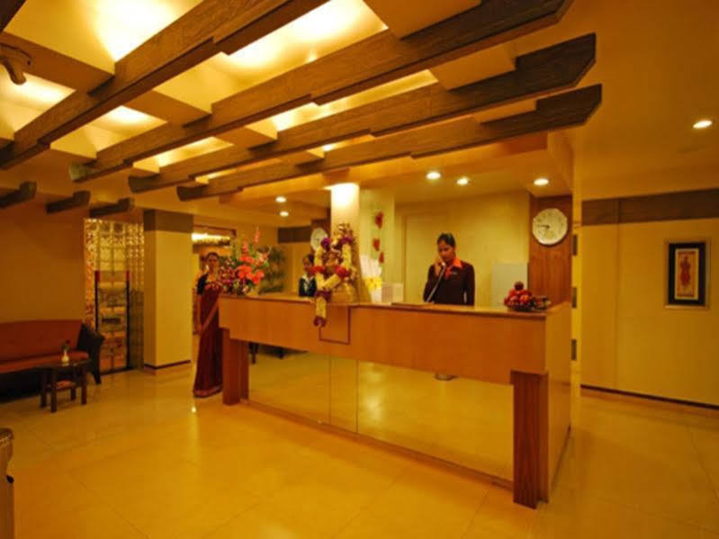 Hotel Park Central Koregaon Park Pune Extérieur photo