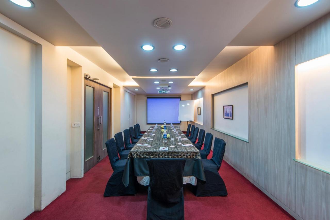 Hotel Park Central Koregaon Park Pune Extérieur photo