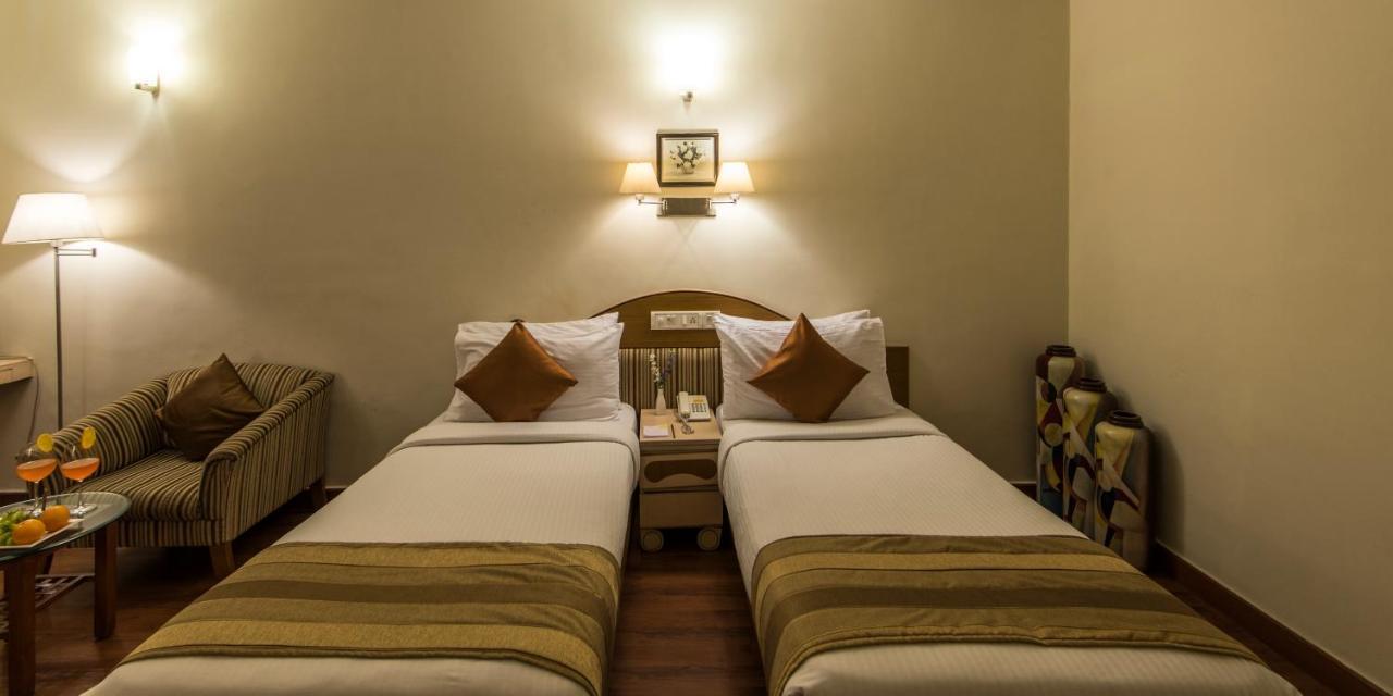 Hotel Park Central Koregaon Park Pune Extérieur photo